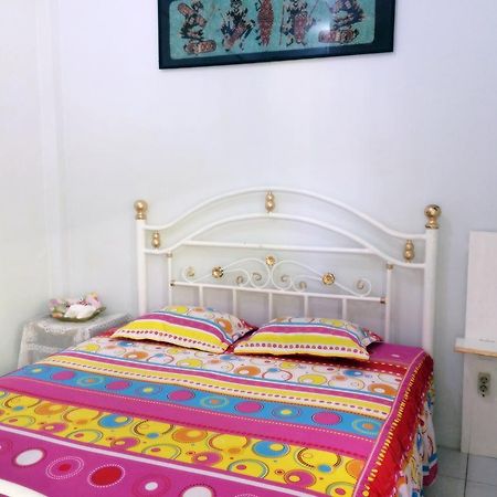 Griya 24 Homestay Medan Dış mekan fotoğraf